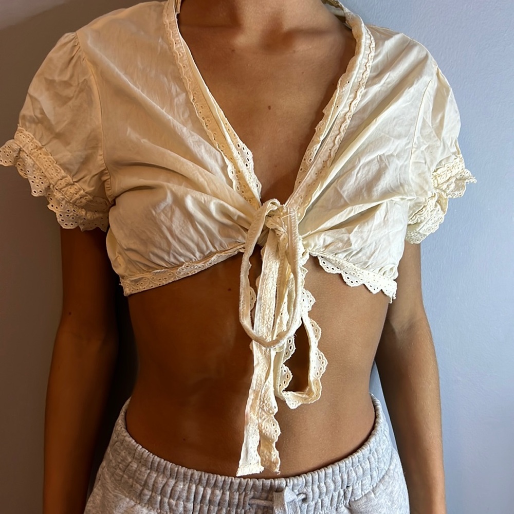 Cream tie shirt, Old Navy, size medium.